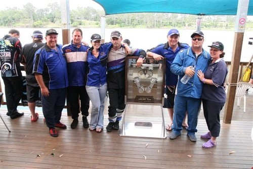 No shortage of good cheer among Jeff Stunnel’s team after he won the Trojan Cup driving In Excess. - Bundy Thunder © Wayne Johnstone